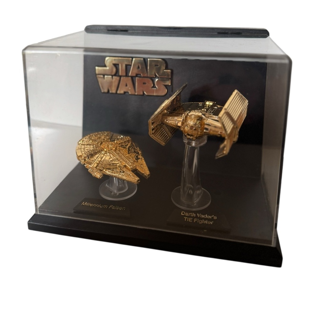Star Wars Galoob 24 Karat Gold Millennium Falcon and TIE Fighter Display - Picture 7 of 13